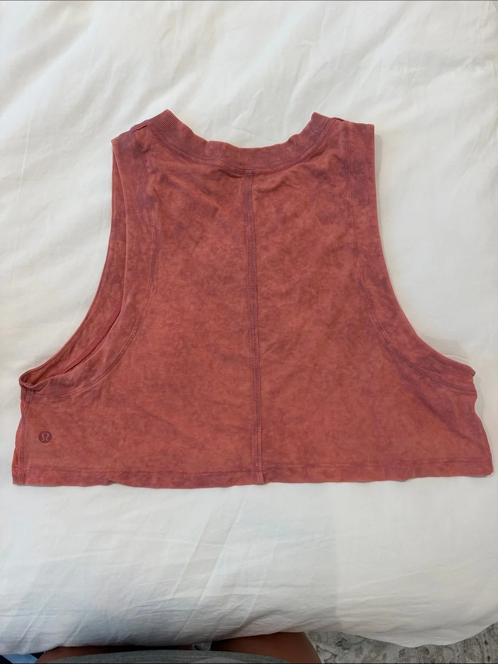 Lululemon cropped muscle tank size M